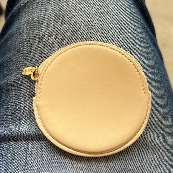 Loewe off white zippered small coin purse EUC authentic - Picture 2 of 11